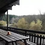Spacious 8-bedroom *